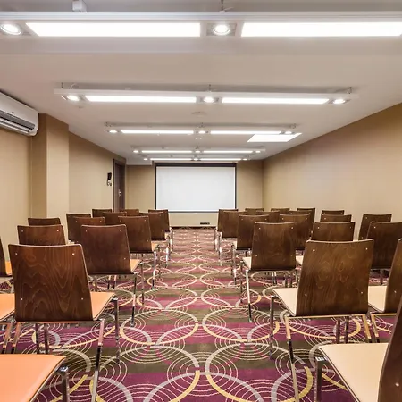 Hotel Hotel Desilva Premium Poznan 4*